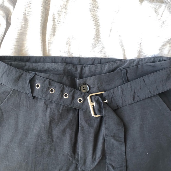 *SOLD* Cargo Pants - Picture 5 of 6
